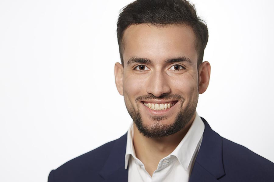 Bewerbungsfotos: Einsteiger-Serie #15, Fotografiert in den Film- und Fotostudios Blickfang2 in Andernach und Weinheim