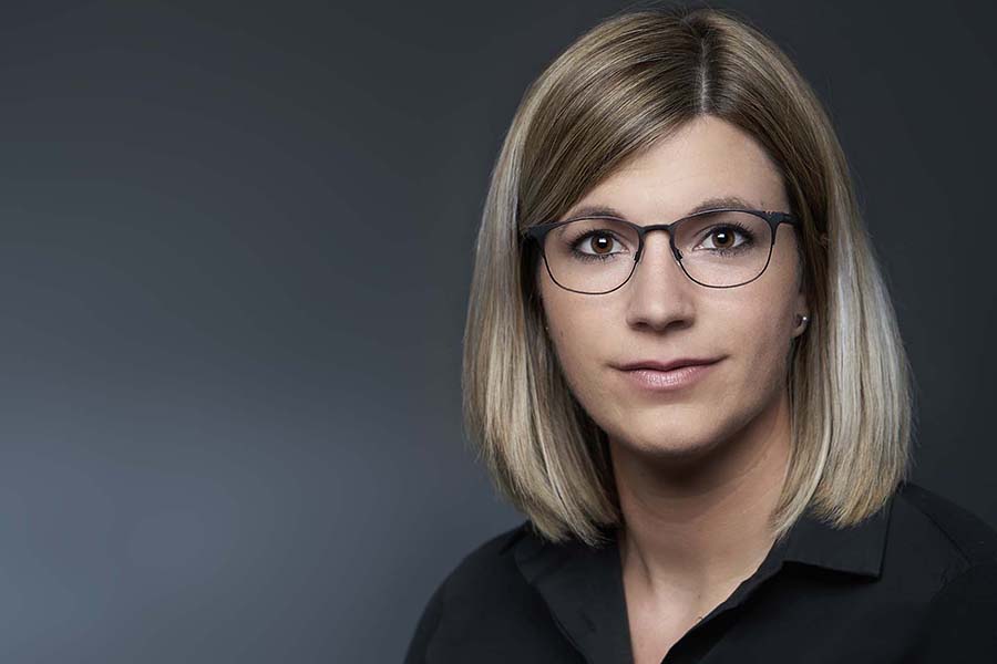 Bewerbungsfotos: Level-1-Shooting #9, Fotografiert in den Film- und Fotostudios Blickfang2 in Andernach und Weinheim