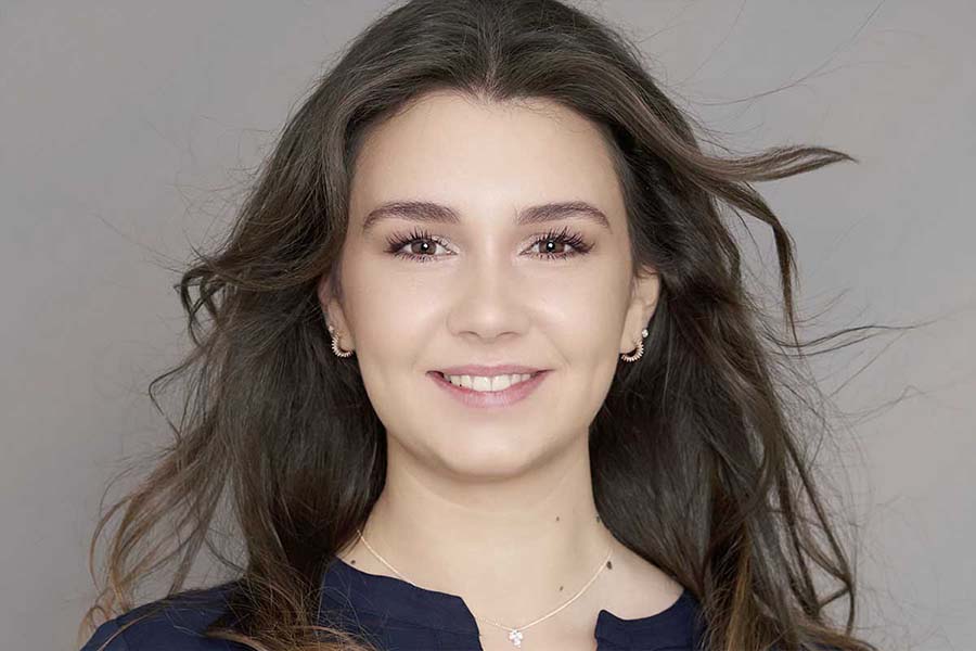 Bewerbungsfotos: Einsteiger-Serie #2, Fotografiert in den Film- und Fotostudios Blickfang2 in Andernach und Weinheim