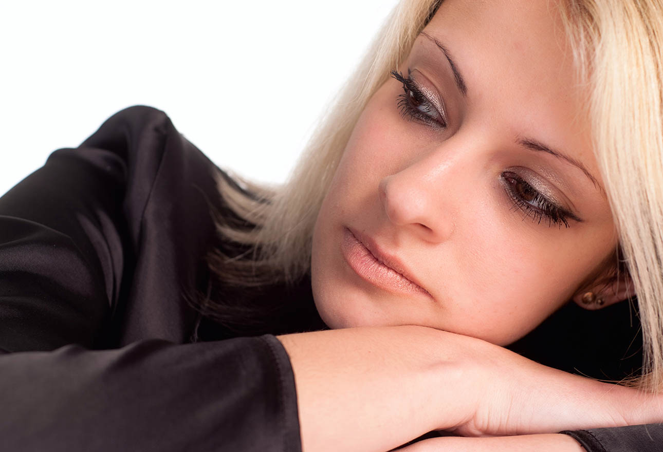 Verspielte Porträtfotos #6 einer 30-jährigen Frau - fotografiert im FotoStudio Blickfang2 in Weinheim und Andernach